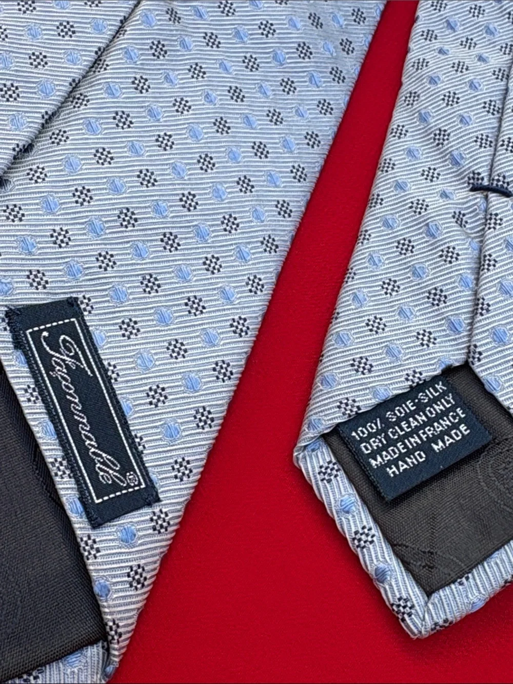 Faconnable gorgeous silk tie!